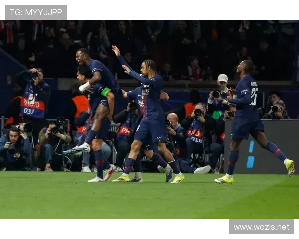 巴黎圣日耳曼中场控制不足成最大问题，当前赛季表现受限对争冠形势产生影响